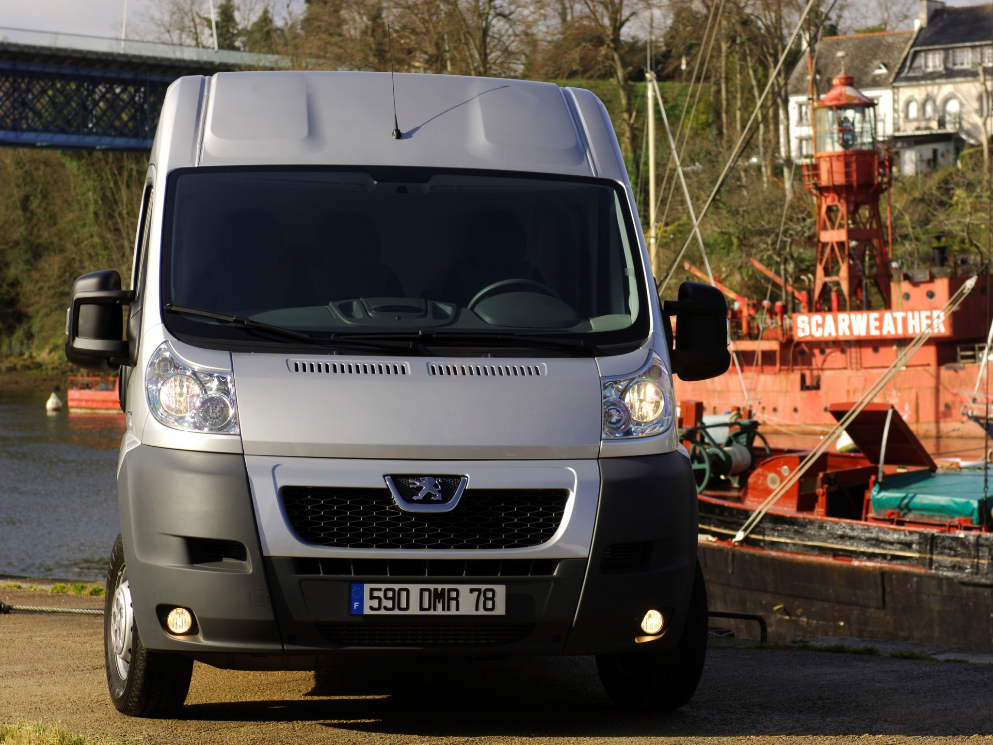 Комплектация Peugeot Boxer Fourgon (Пежо Боксер Фургон) Базовая 2.2 HDI MT  L4H2. Купить в Миллерово. Технические характеристики и цена